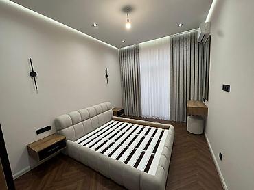 Mənzillərin satışı: İcarəyə verilir 3 otaqlı yeni tikili 140 m², 28 May m. Kateqoriya — 4