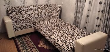 кожаный диван: Диван, Б/у, Раскладной, Ткань