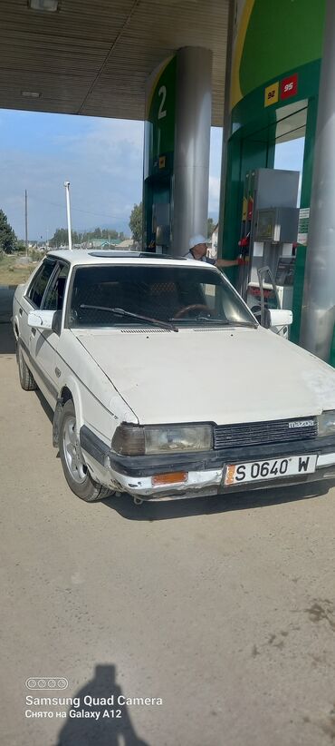 авто в рассрочку без первоначального взноса: Mazda 626: 1985 г., 2 л, Механика, Бензин, Седан