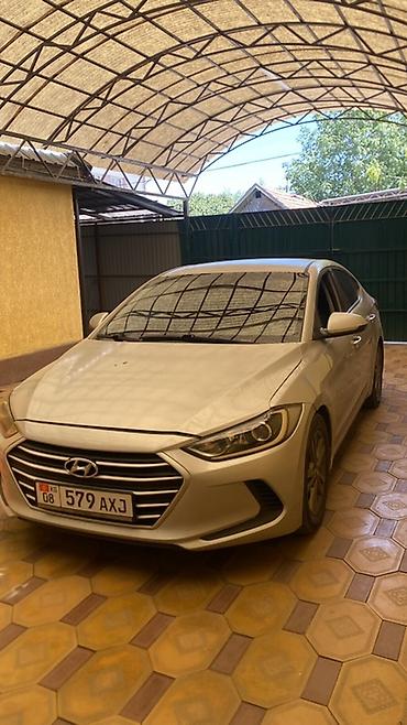 Hyundai Elantra: 2018 г., 2 л, Автомат, Бензин, Седан