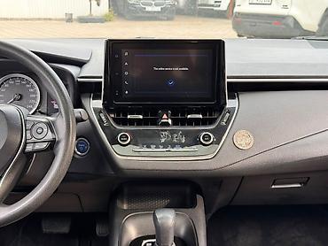 corolla 2022: Toyota Corolla: 2021 г., 1.8 л, Вариатор, Гибрид, Седан — 10