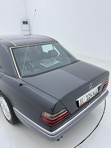 bud e9: Mercedes-Benz W124: 1993 г., 3.2 л, Автомат, Бензин, Седан — 5