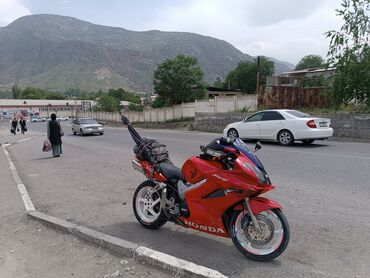 домкрат для машины: Спортбайк Honda, 800 куб. см, Бензин, Чоңдор үчүн, Колдонулган