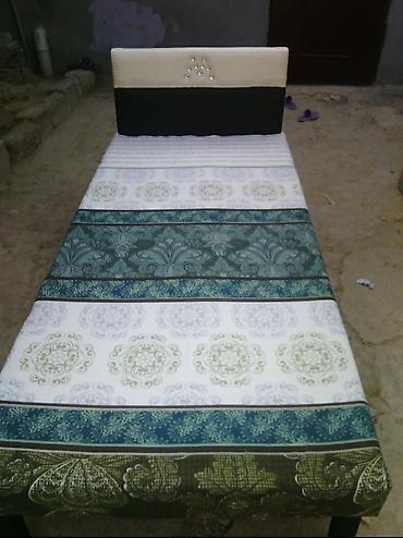 Çarpayı taza 
Hazırı var 
Çatdırılma var — 1