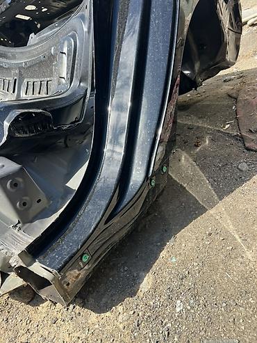 Avtomobil qapıları: BYD…Məhsul: Avtomobilin sağ yan eşik və qapı açılışı hissəsi (karoser — 1