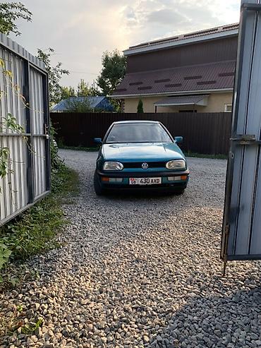 2157517 5: Volkswagen Golf: 1993 г., 1.8 л, Механика, Бензин, Хэтчбэк — 1
