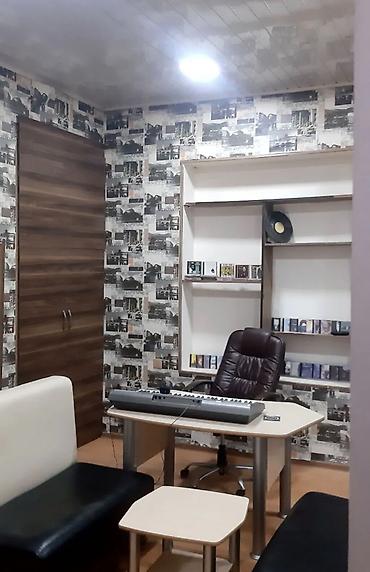 салон: Torqovaya küçəsində Shaurma № 1-in yanında 3 otaqlı tam təmirli və — 6