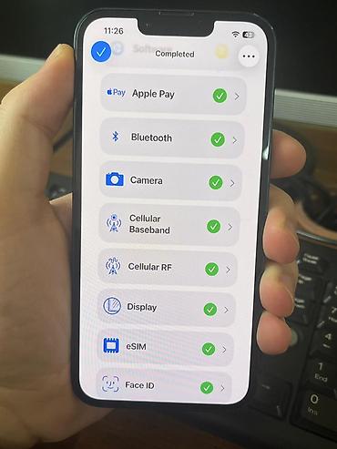apple magic: IPhone 13, 128 GB, Midnight, Face ID — 8