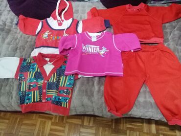 guess trenerke: Bundle: T-shirts, Pants, Tracksuits, Unisex, age: 18 months