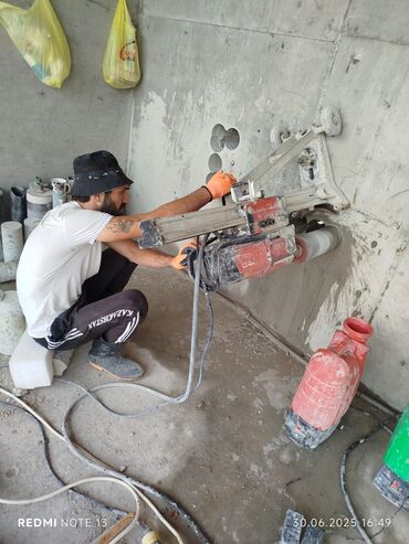 Beton işləri: Beton kəsmə beton deşmə xidməti Karot - HILTI DD 200 / 350 ilə 25 ° — 27