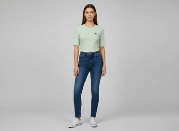 scott pilgrim t shirty: Reserved, Women`s T-shirt, size S