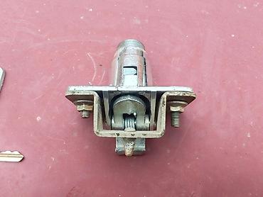 Auto delovi: Brava gepek vrata Lada 2121 Niva 1.6, Lada 2104 Karavan br.2. Polovno — 4