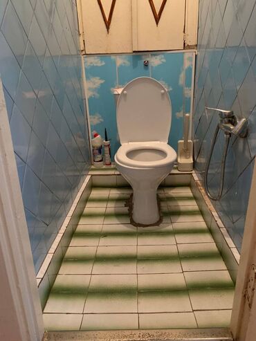 Uzunmüddətli kirayə mənzillər: Nərimanov rayonu, Nərimanov metrosu yaxınlığında, 9 mərtəbəli köhnə — 12