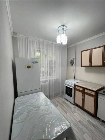 квартира свердловский район: 2 комнаты, 43 м², 104 серия, 1 этаж, Евроремонт