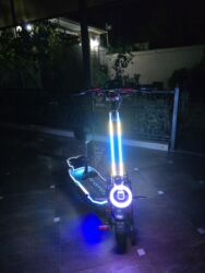 inmotion scooter s1: Elektrik skuter – güclü işıqlandırma və rəqəmsal göstərici ilə -