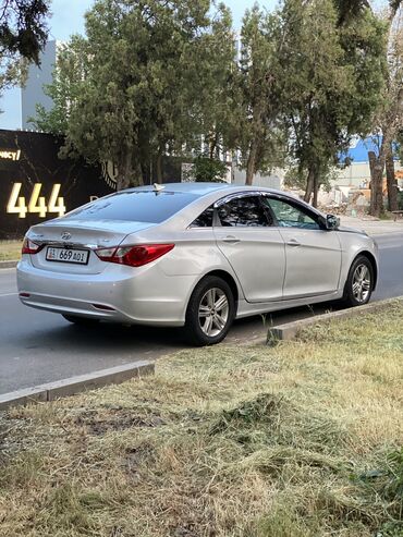 Hyundai: Hyundai Sonata: 2014 г., 2 л, Автомат, Газ, Седан