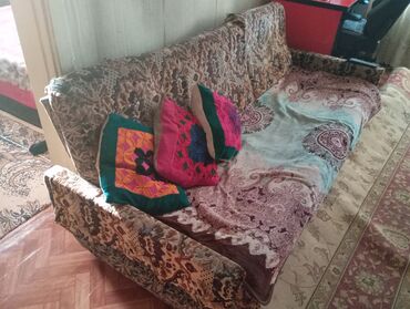 Отдам даром: Отдам даром, диван и два кресла, район Таш Рабат, телефон 0503 382022