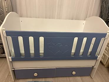 Beşiklər: Oğlan uşağı üçün kravat satılır 🛏️ Səliqəli istifadə olunub, yaxşı — 1