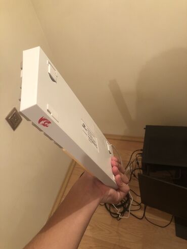 Сковородки: Məhsul: Redragon Fizz Rainbow K617 (K617WGY-R) – simli mexaniki
