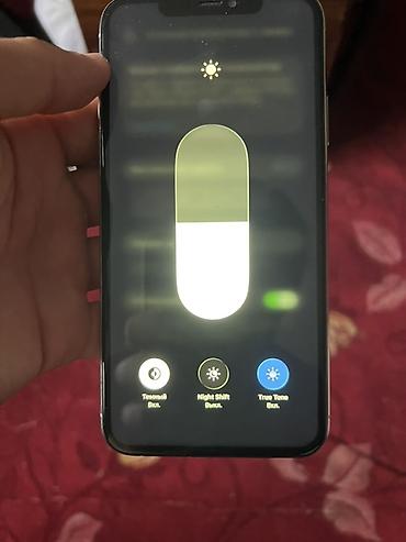 3 3: IPhone 11 Pro Max, Б/у, 100 % — 1