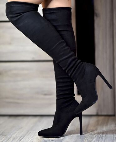 босаножки на высоких каблуках: Сапоги, 38, цвет - Черный