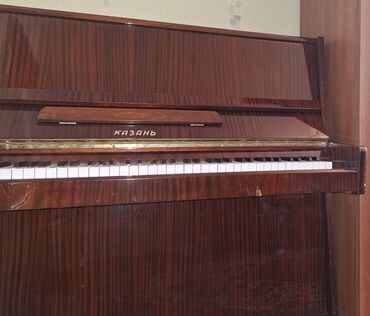 lalafo musiqi aletleri: Kazan piano satılır Vəziyyəti yaxşıdır. Ev şəraitində saxlanılıb. Səsi