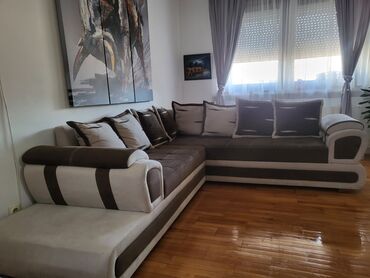 Ugaone garniture: Prodajem garnituru ocuvanu u perfektnom stanju.Dimenzije — 3