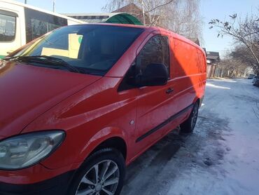 Mercedes-Benz: Mercedes-Benz Vito: 2005 г., 2.2 л, Механика, Дизель, Минивэн