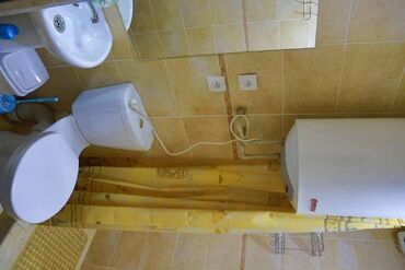 Отели и хостелы: Добро пожаловать в Domhostel города Каракол! Улица Алыбакова 144, обр — 18