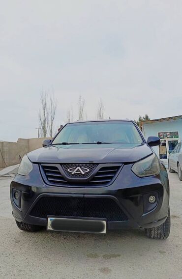 Chery: Chery Tiggo (T11): 1.8 l | 2013 il 260000 km Universal