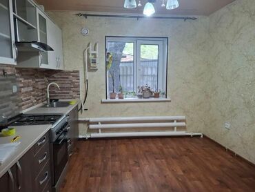 купить участок под бизнес в бишкеке: Үй, 70 кв. м, 3 бөлмө, Менчик ээси, Косметикалык оңдоо