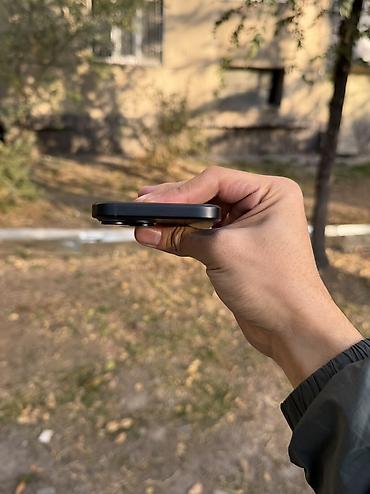 купить айфон дешево оригинал: IPhone 15, Б/у, 128 ГБ, Черный, 80 % — 6