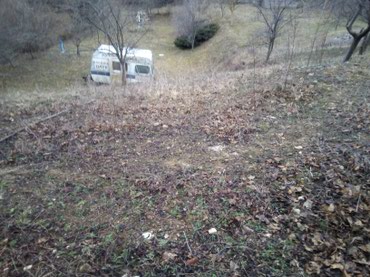 Prodaja zemljišta: Prodajem ili bih menjao tri vezana placa u Loznici od 30 ari sa — 9