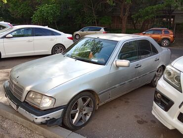 Mercedes-Benz: Mercedes-Benz C-Class: 1994 г., 2.2 л, Механика, Бензин, Седан