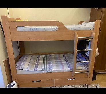 bunk bed: Двухъярусная детская кровать, Б/у, Натуральное дерево, цвет - Оранжевый — 2