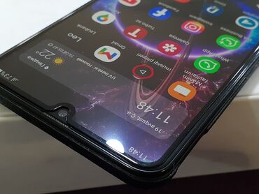 Samsung Galaxy A20, 32 ГБ, цвет - Черный, Гарантия, Кнопочный, Сенсорный