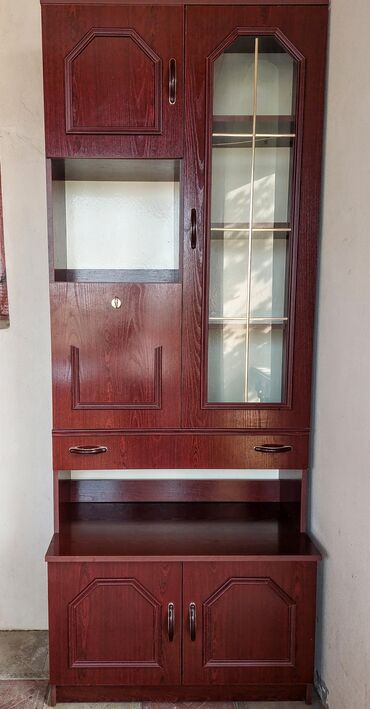 Dolablar: İşlənmiş, Açılan, 5 qapı Düz dolab, Servant, Azərbaycan