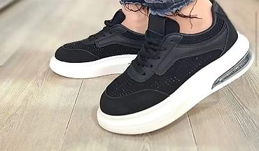 cameleon patike: Prelep model zenskih patika NOVO!
36-41

Cena 2590 din

DM — 2