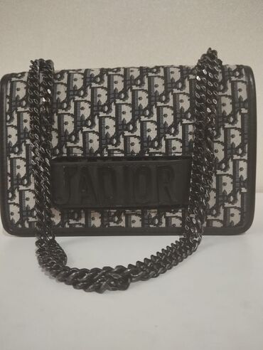 Çantalar: Çiyin çantası, Dior, İşlənmiş — 2