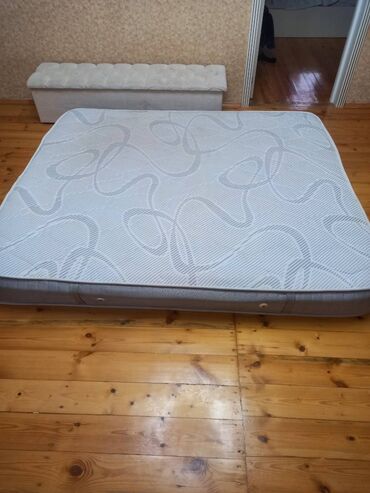 isdemis mebeler: Ortopedik matras satilir.Uzunu 2 eni 1.8m