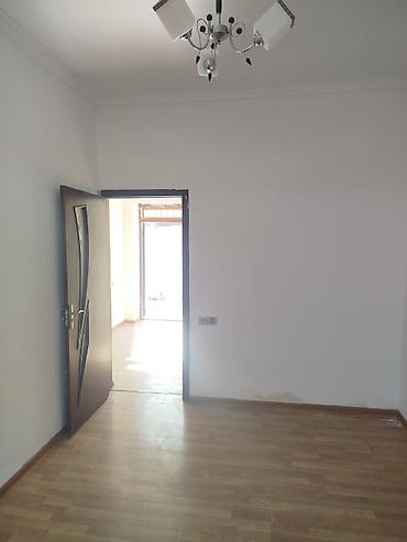 montinde evler: 2 otaqlı, 50 kv. m, Kredit yoxdur, Orta təmir — 5