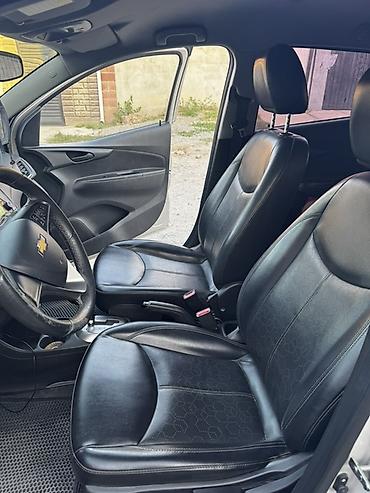 byd yan plus: Chevrolet Spark: 2017 г., 1 л, Автомат, Бензин, Хэтчбэк — 6
