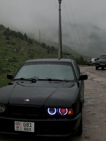 бмв 520 капля: BMW 5 series: 1994 г., 2 л, Механика, Бензин, Седан