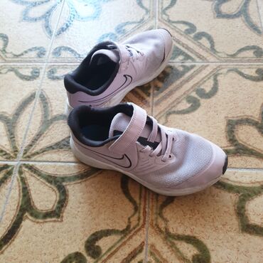 Patike: Nike, Veličina - 31 na lalafo.rs — 8 Patike: Nike, Veličina - 31 — 8