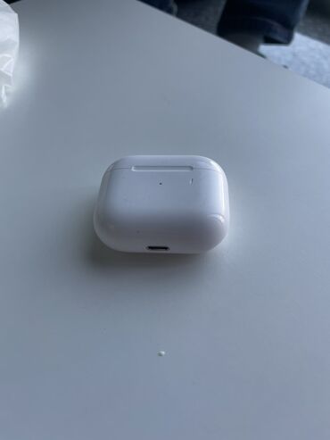 элегия: AirPods 3 - это новое поколение беспроводных наушников от Apple