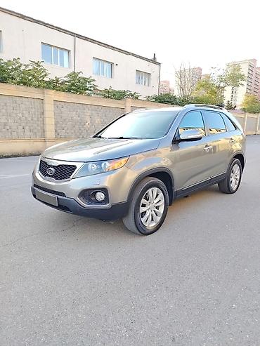 Продажа авто: Kia Sorento: 2 л | 2010 г. Внедорожник — 2