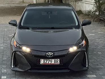 corolla 2016: Toyota Prius: 2019 г., 1.8 л, Вариатор, Гибрид, Хэтчбэк — 6