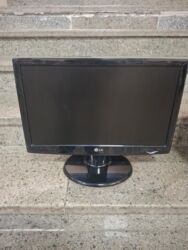 s23 ultra ekran: 19,20,22 monitor power kabeli üzərində