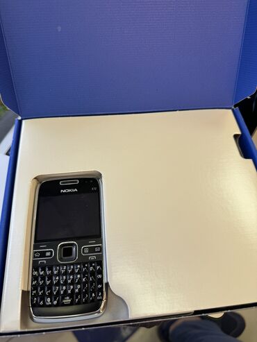 Nokia E72, Б/у, цвет - Черный