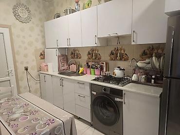 nzs qesebesinde 3 otaqli ev type 1: Yasamal rayonu şərifzadə kücesi kaktus restaranın arxasından az icerde — 4
